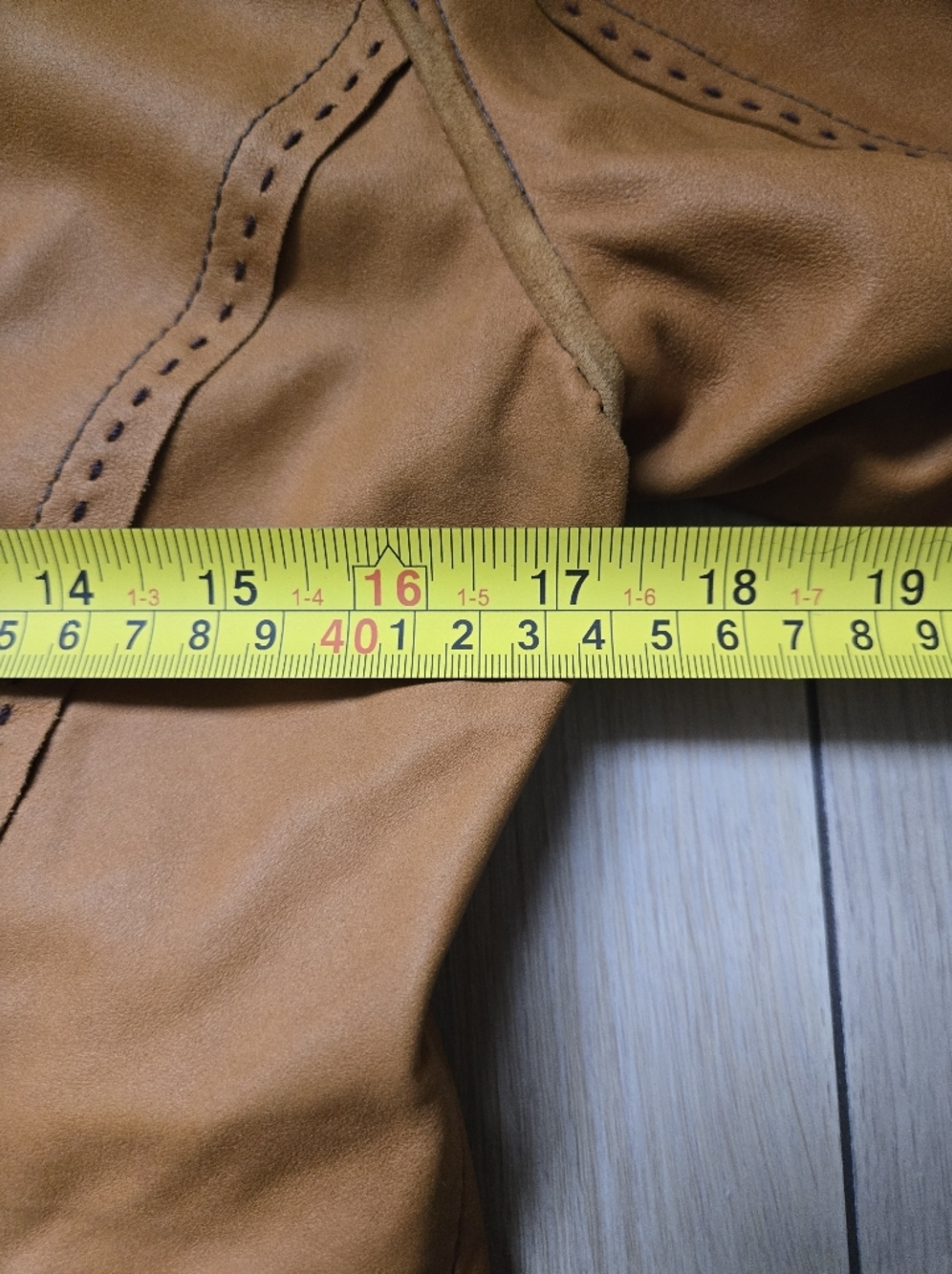 Danier Tan "Buttery Soft" Leather Western-style Jacket Size S - Picture 9 of 11